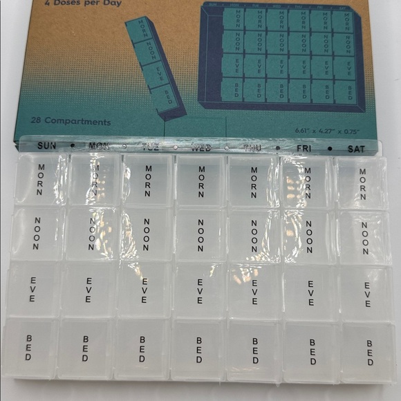 Handy Solutions Other - Weekly Multi-Dose Pill Organizer with Clear Compartments Portable Travel